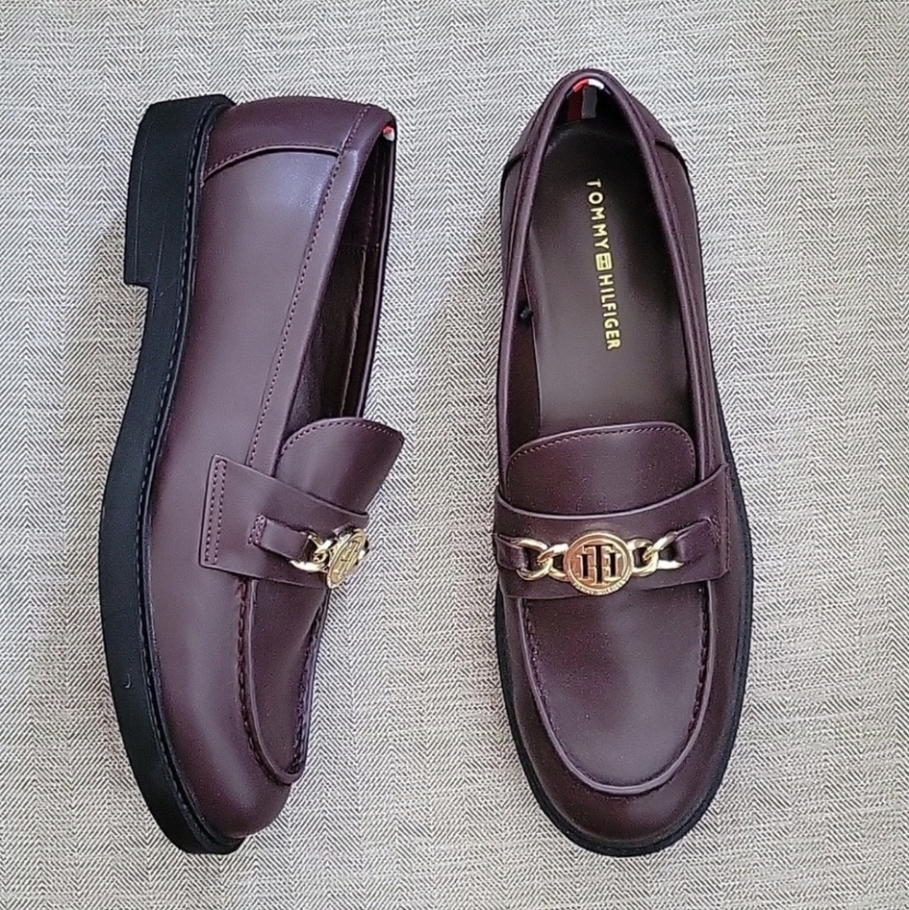 Tommy Hilfiger Women's Trevys Loafer